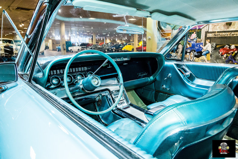 1964 Ford Thunderbird