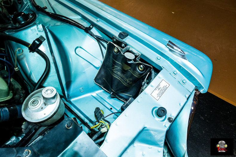 1964 Ford Thunderbird