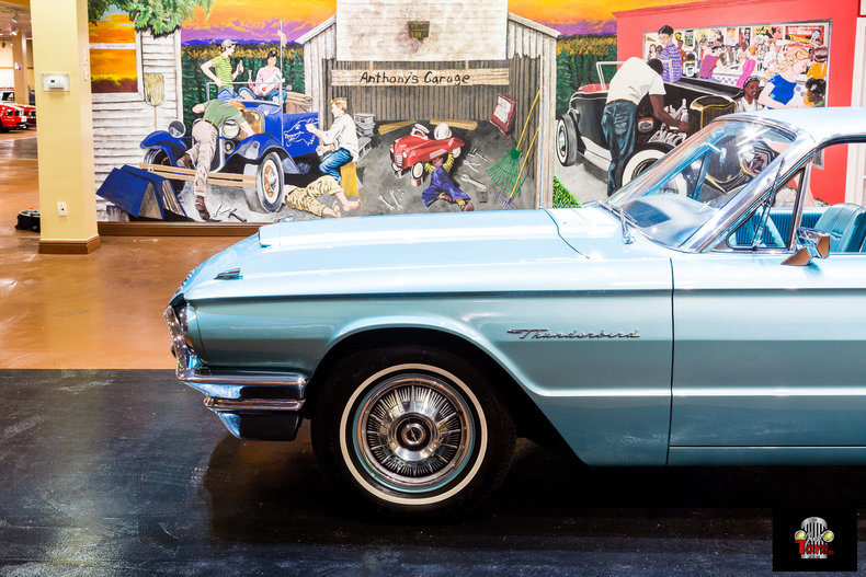 1964 Ford Thunderbird