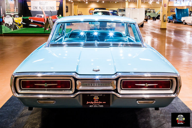 1964 Ford Thunderbird