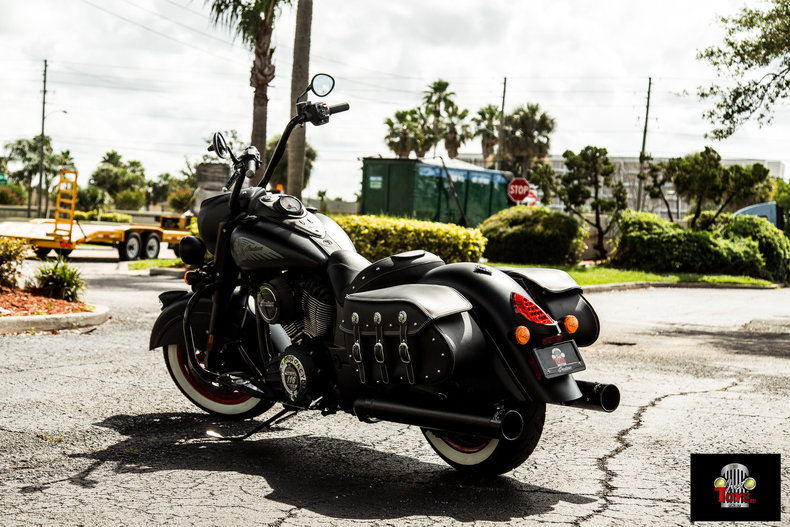 2017 Indian Dark Horse