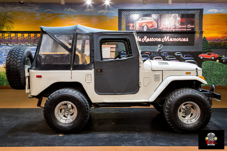 1974 Toyota FJ40