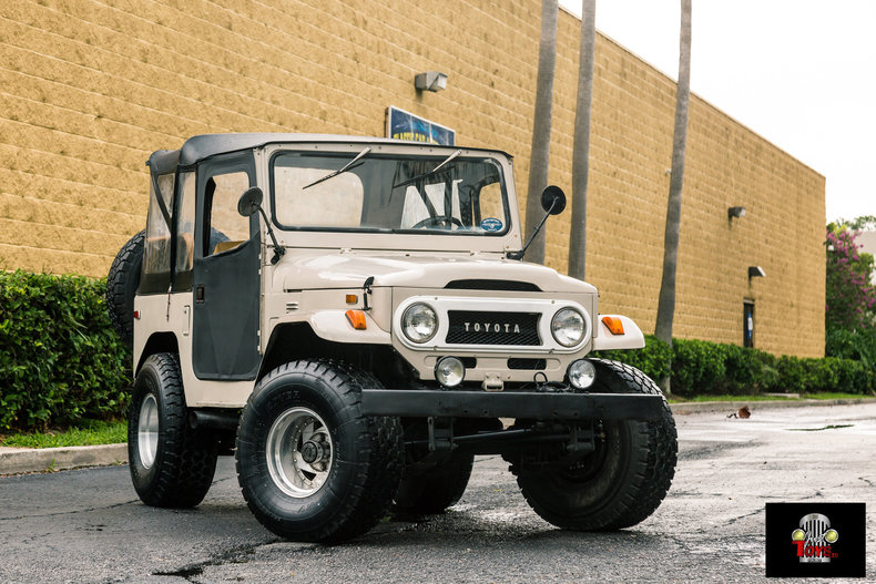 1974 Toyota FJ40
