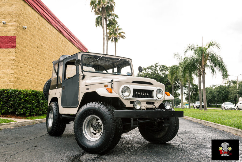 1974 Toyota FJ40