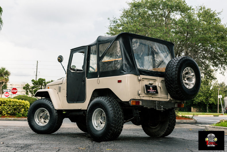 1974 Toyota FJ40