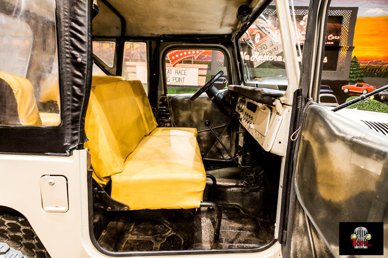 1974 Toyota FJ40