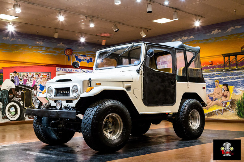 1974 Toyota FJ40