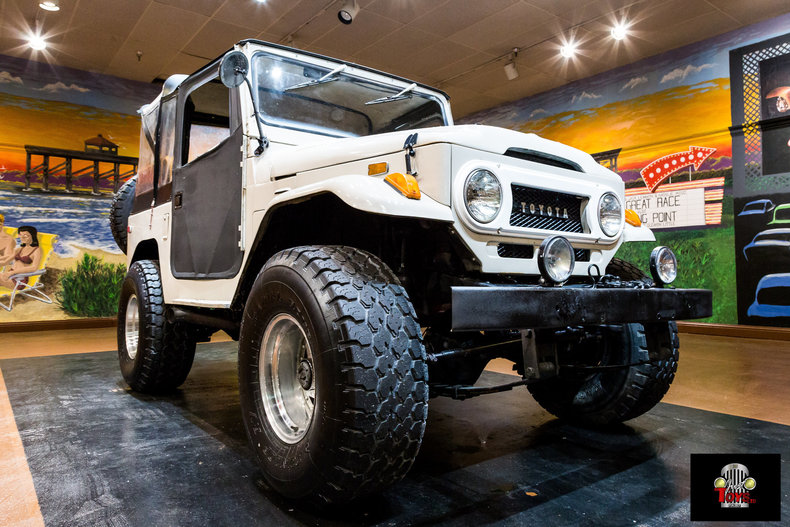 1974 Toyota FJ40