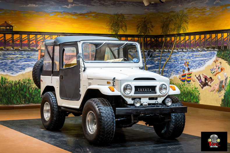 1974 Toyota FJ40