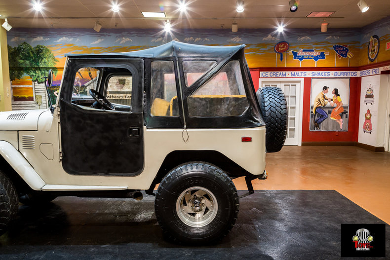 1974 Toyota FJ40