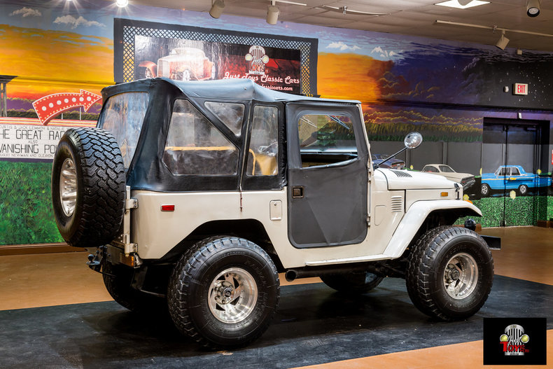 1974 Toyota FJ40
