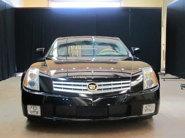 2004 Cadillac XLR