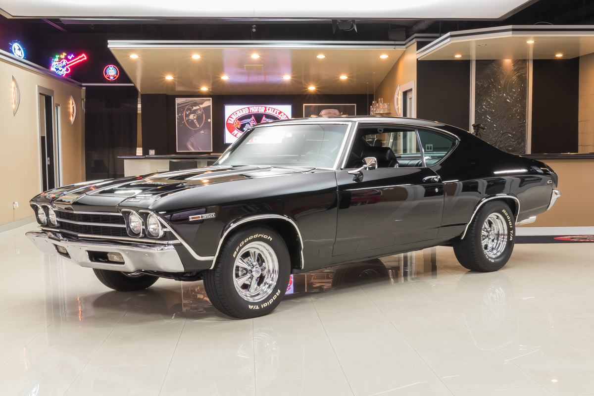 433953 b40c646a9b2069 chevelle black 31521