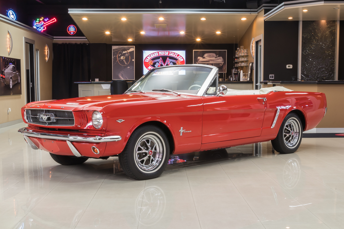 485293 d4d24dcb56b465 mustang convertable red 72591