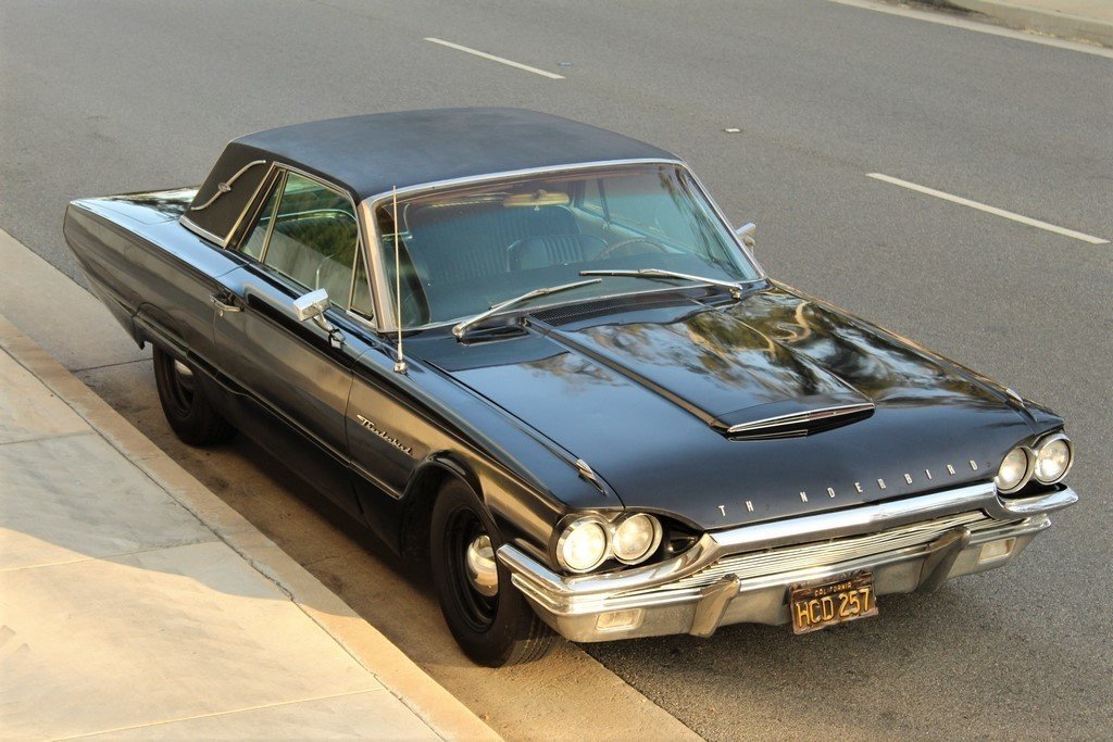 1964 Ford Thunderbird