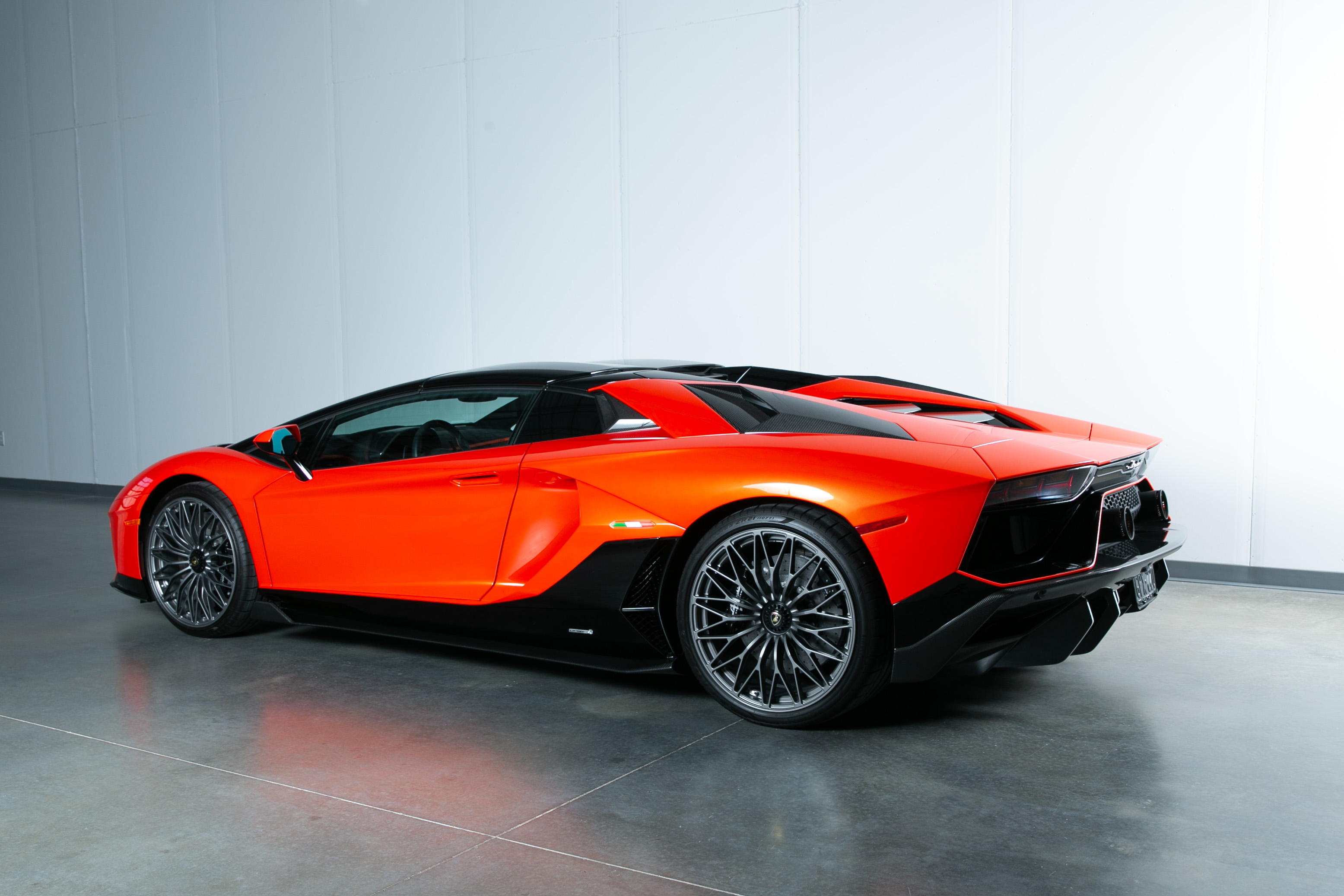 2022 Lamborghini  Aventador Roadster LP 780-4 - V Fine Motorcars