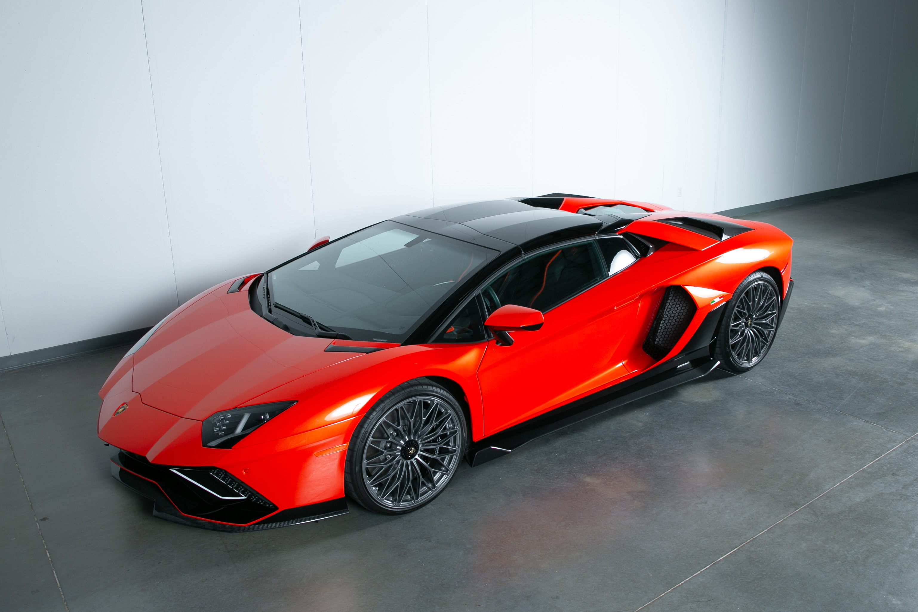 2022 Lamborghini  Aventador Roadster LP 780-4 - V Fine Motorcars