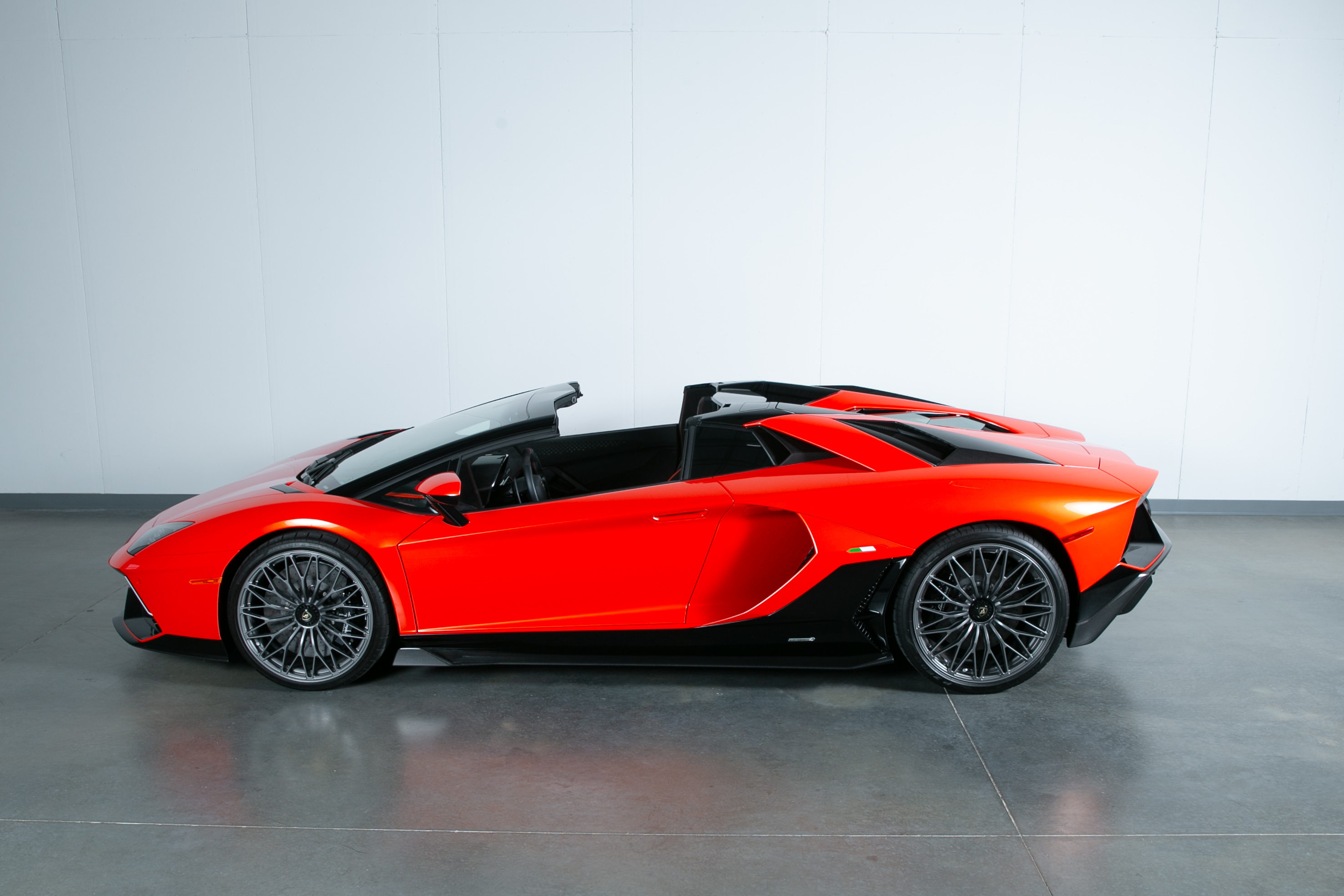 2022 Lamborghini  Aventador Roadster LP 780-4 - V Fine Motorcars