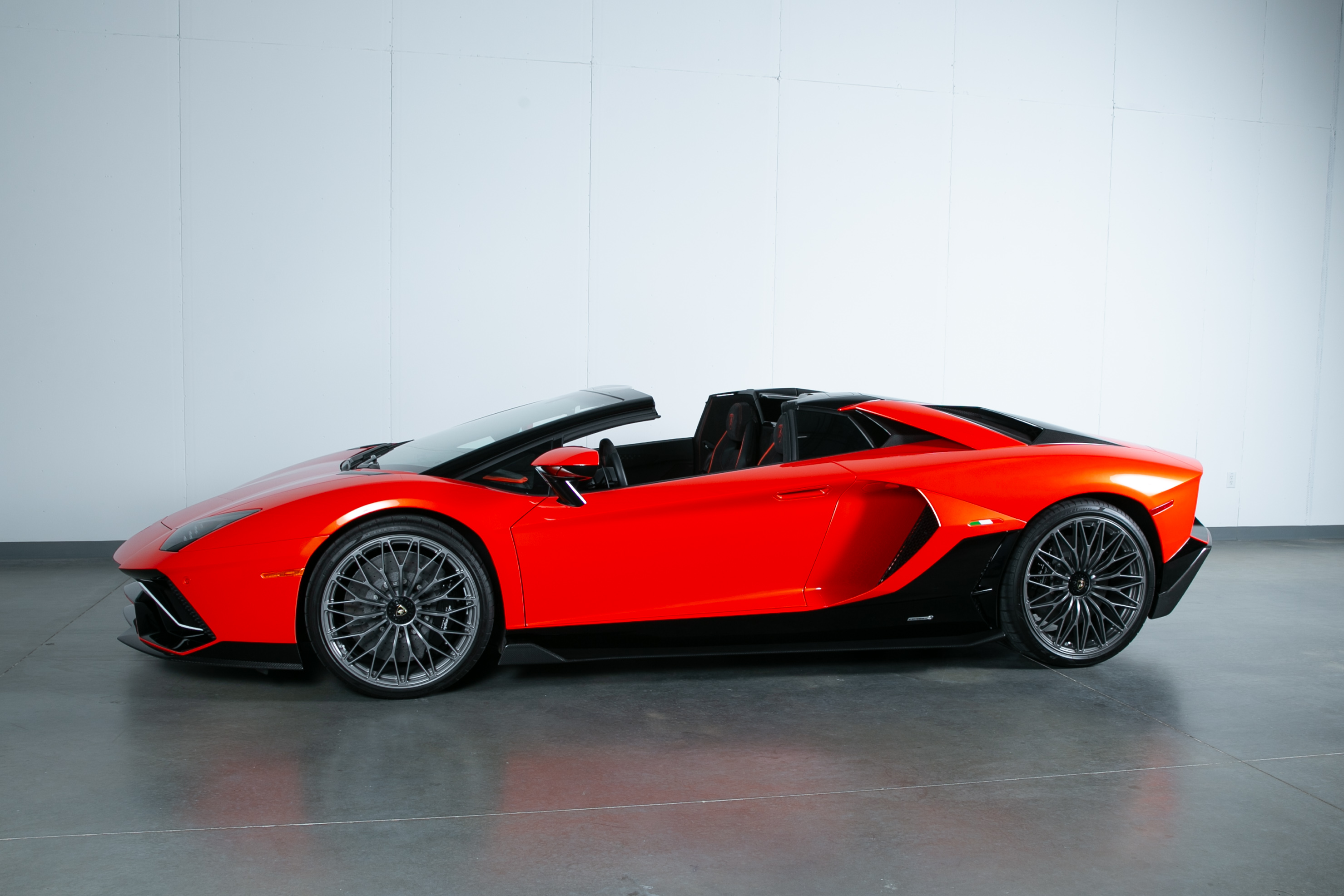 2022 Lamborghini  Aventador Roadster LP 780-4 - V Fine Motorcars