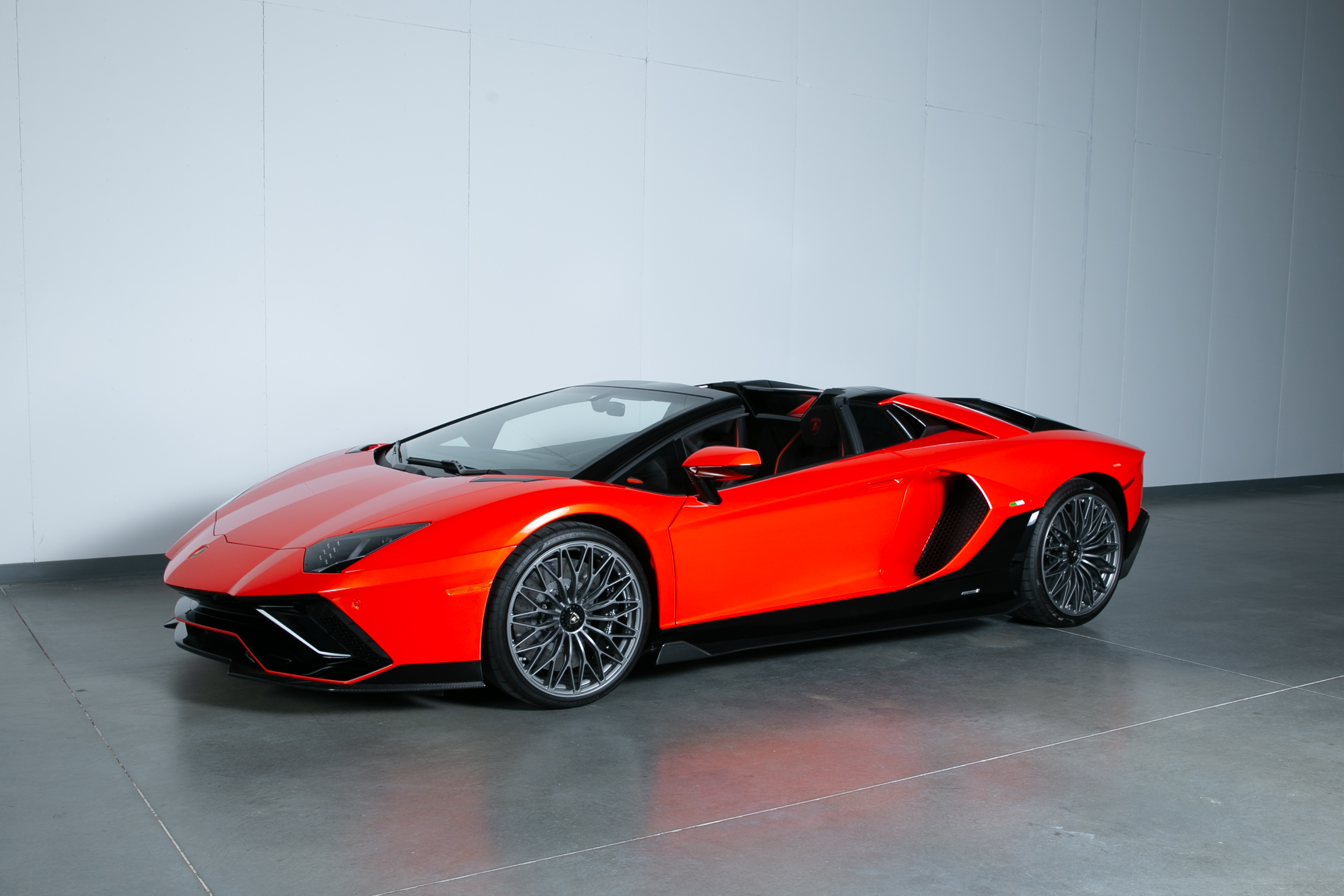 2022 Lamborghini  Aventador Roadster LP 780-4 - V Fine Motorcars
