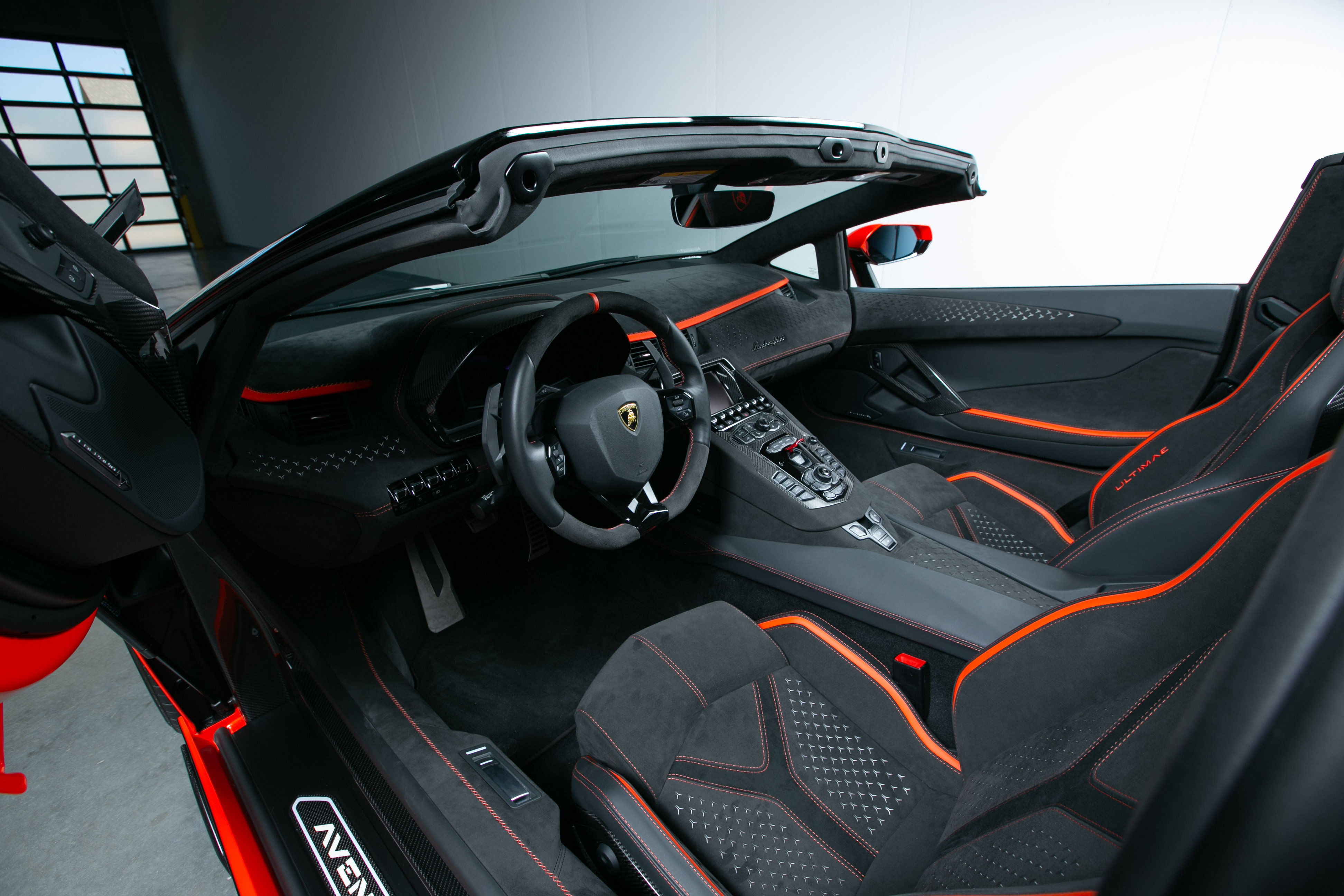 2022 Lamborghini  Aventador Roadster LP 780-4 - V Fine Motorcars