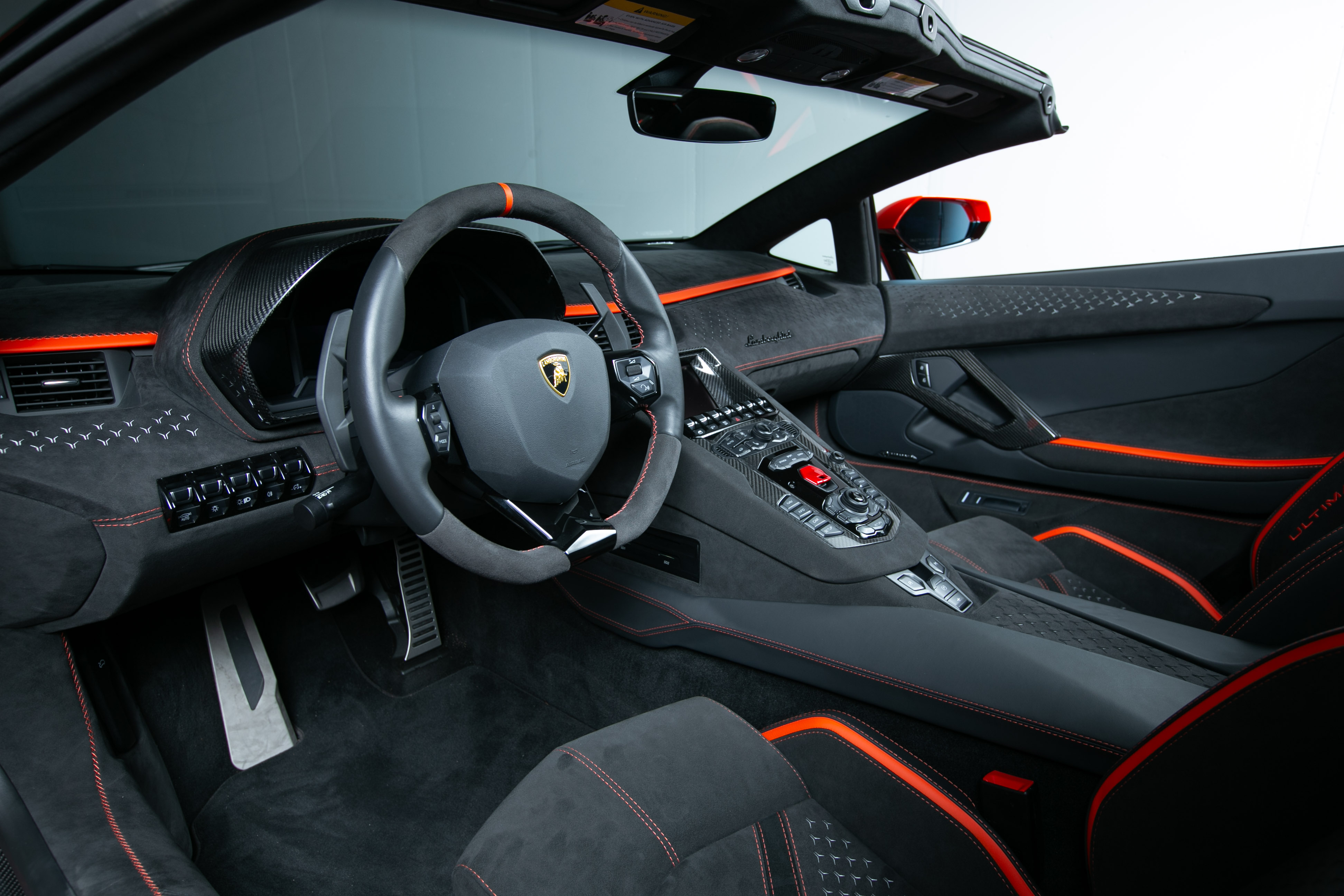2022 Lamborghini  Aventador Roadster LP 780-4 - V Fine Motorcars