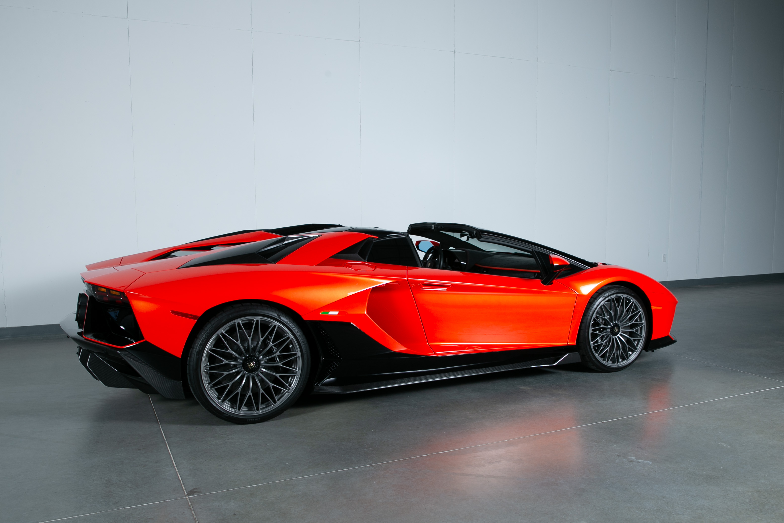 2022 Lamborghini  Aventador Roadster LP 780-4 - V Fine Motorcars