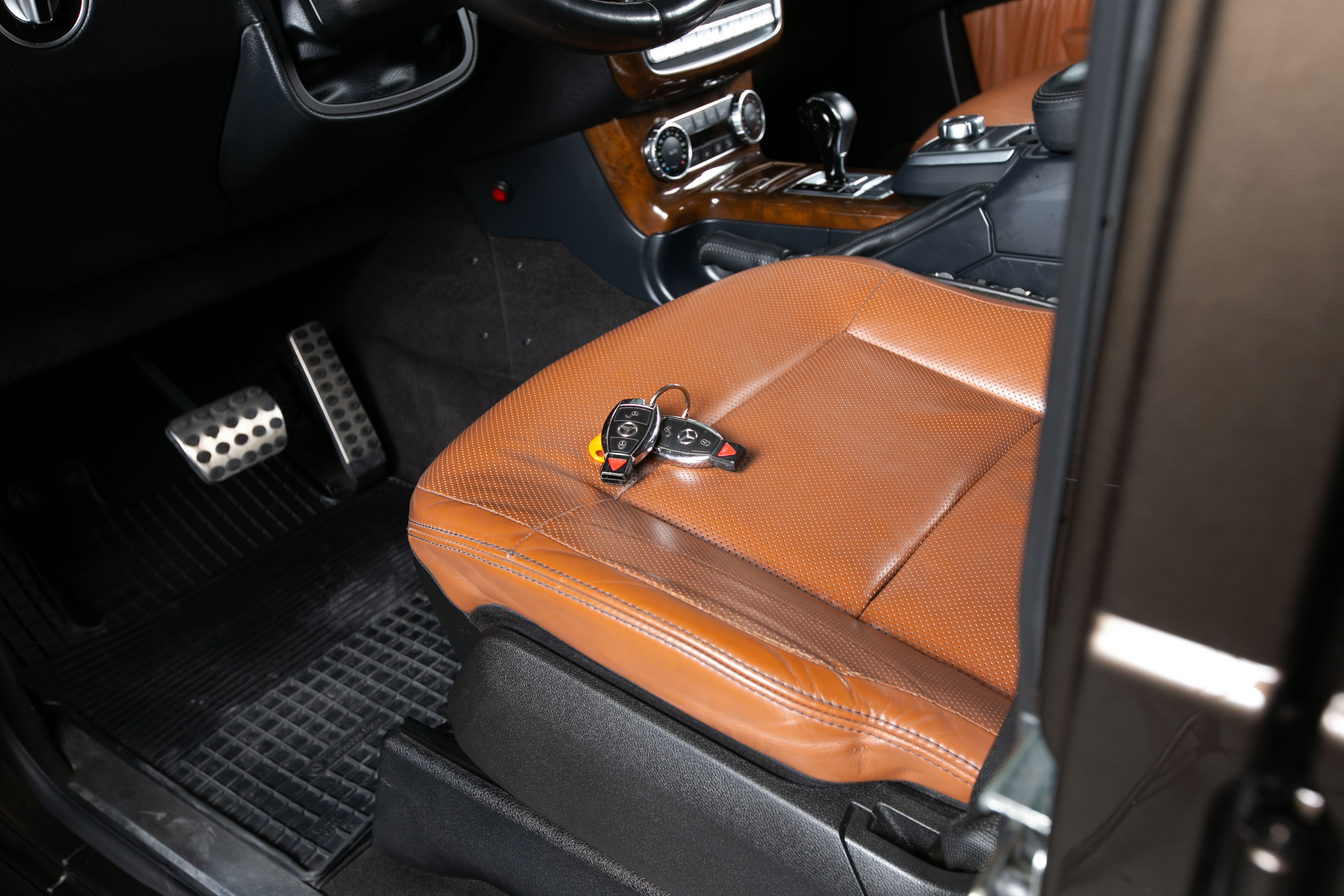 2016 Mercedes Benz  G550 - V Fine Motorcars