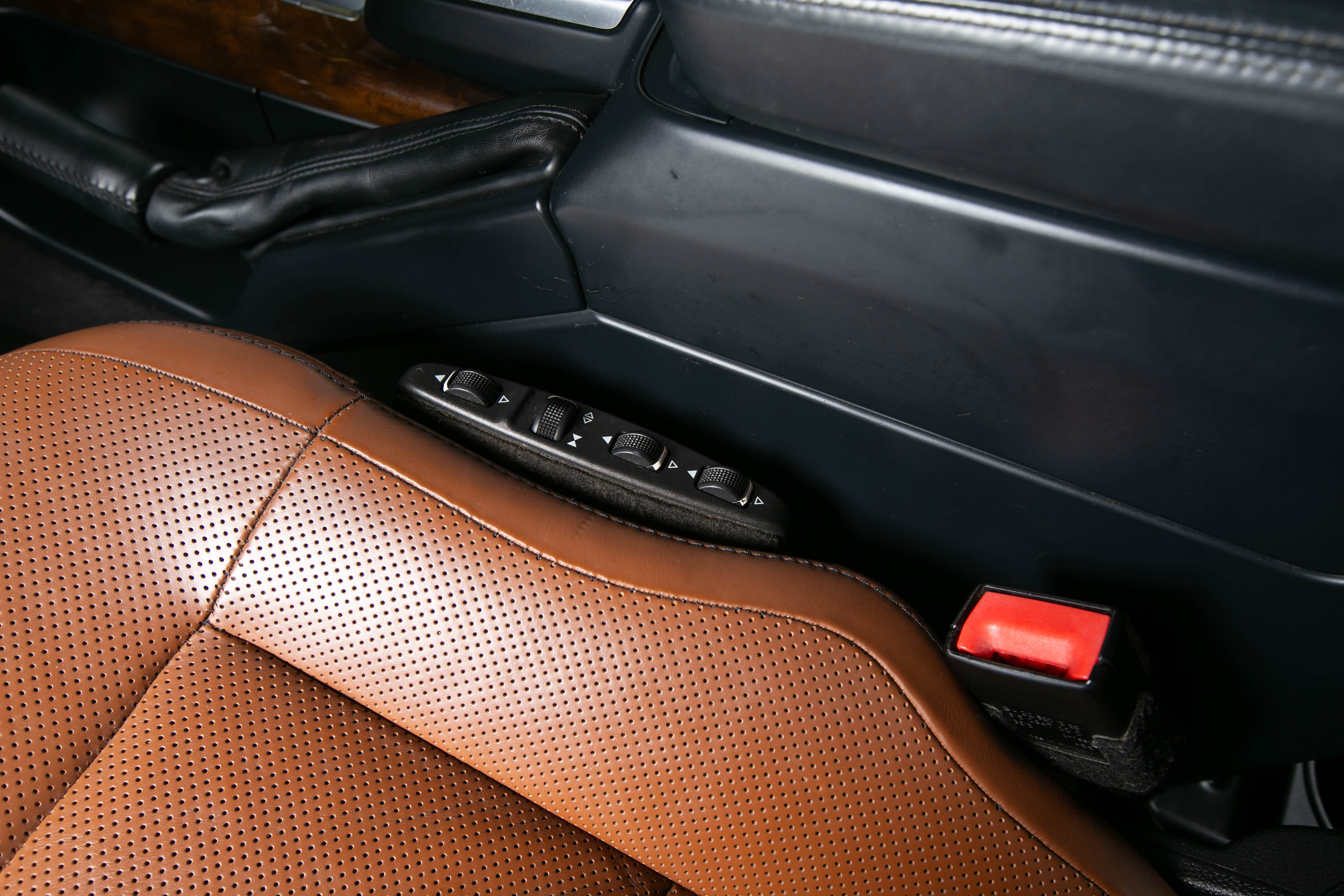 2016 Mercedes Benz  G550 - V Fine Motorcars