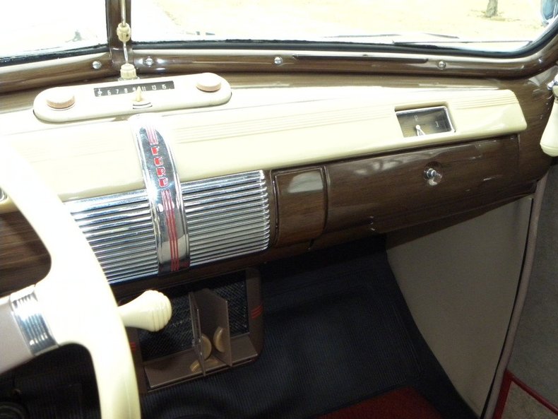 1941 Ford Super Deluxe