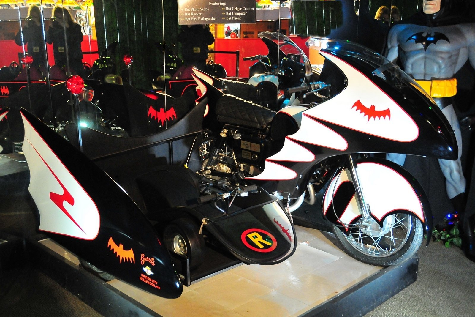 344846e9c68809 hd 1966 batcycle adam west