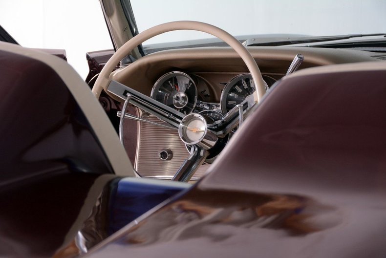 1963 Ford Thunderbird