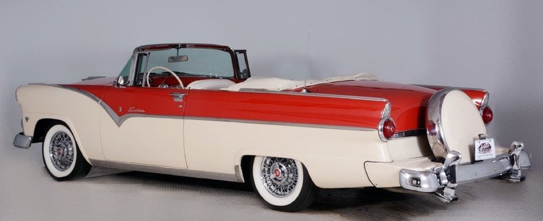 1955 Ford Sunliner