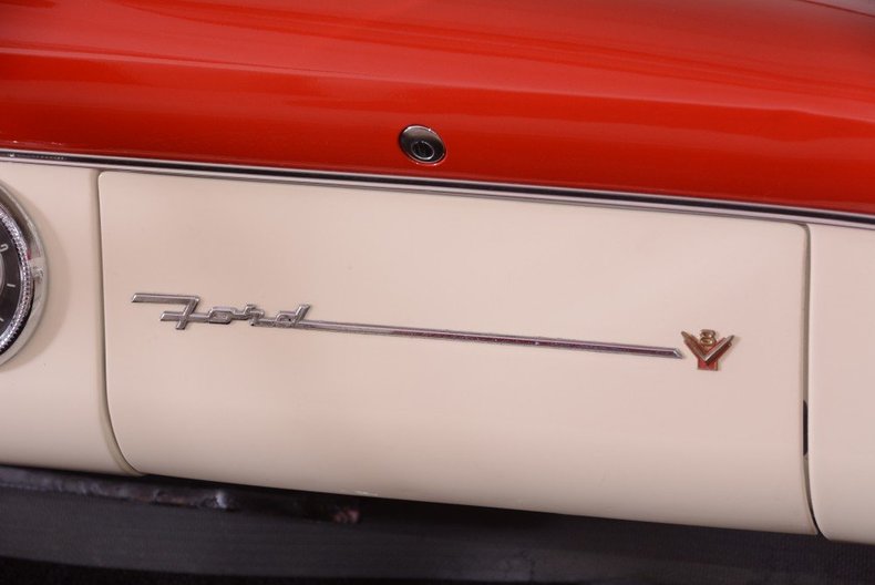 1955 Ford Sunliner
