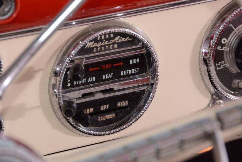 1955 Ford Sunliner