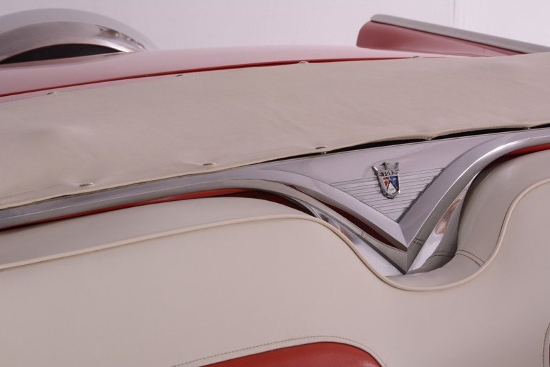 1955 Ford Sunliner