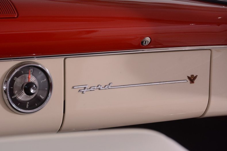 1955 Ford Sunliner