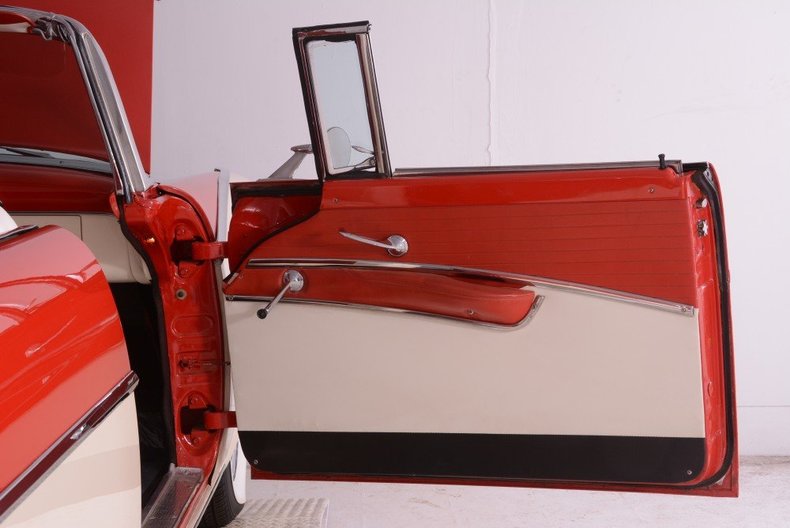 1955 Ford Sunliner