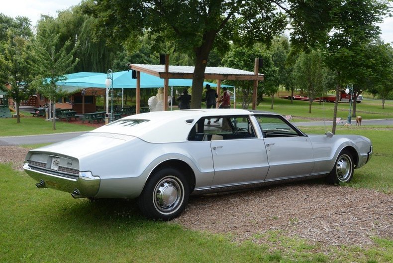 1966 Oldsmobile Toronado | Volo Auto Museum 1966 Oldsmobile Toronado | Volo Auto Museum