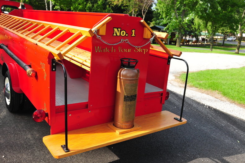 1951 Crosley Fire Engine