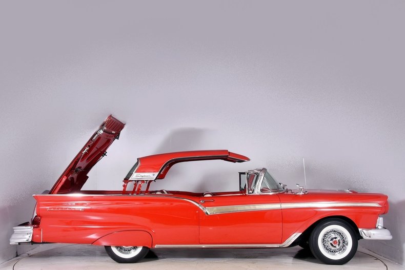 1957 Ford Fairlane