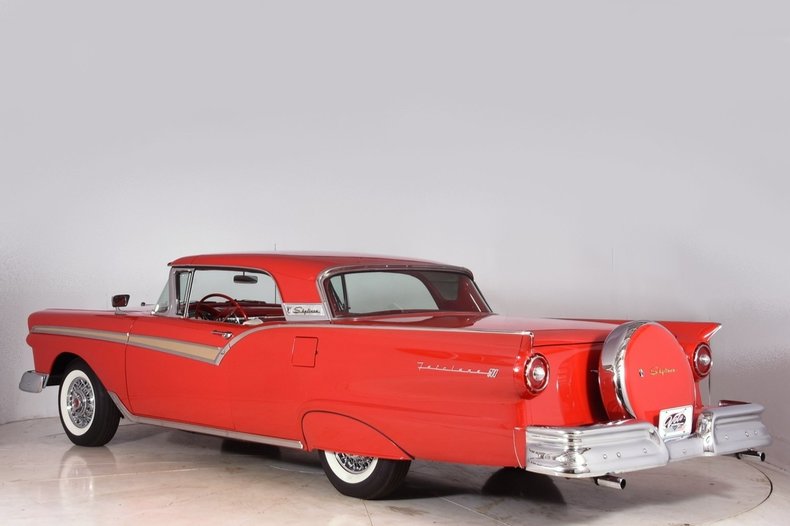 1957 Ford Fairlane