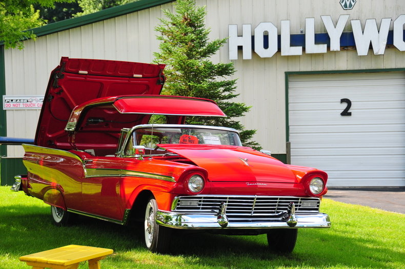 1957 Ford Fairlane