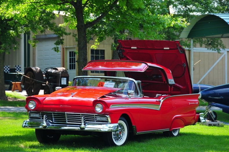 1957 Ford Fairlane