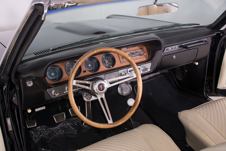 3397173800fcf5 low res 1965 pontiac gto