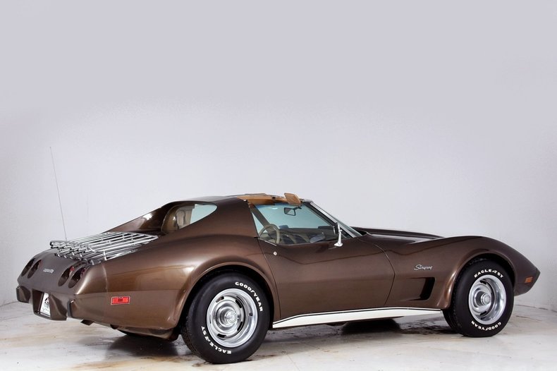 344737e97b859a low res 1976 chevrolet corvette