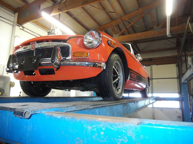 1973 MG B