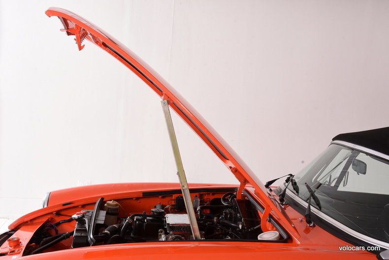 1973 MG B