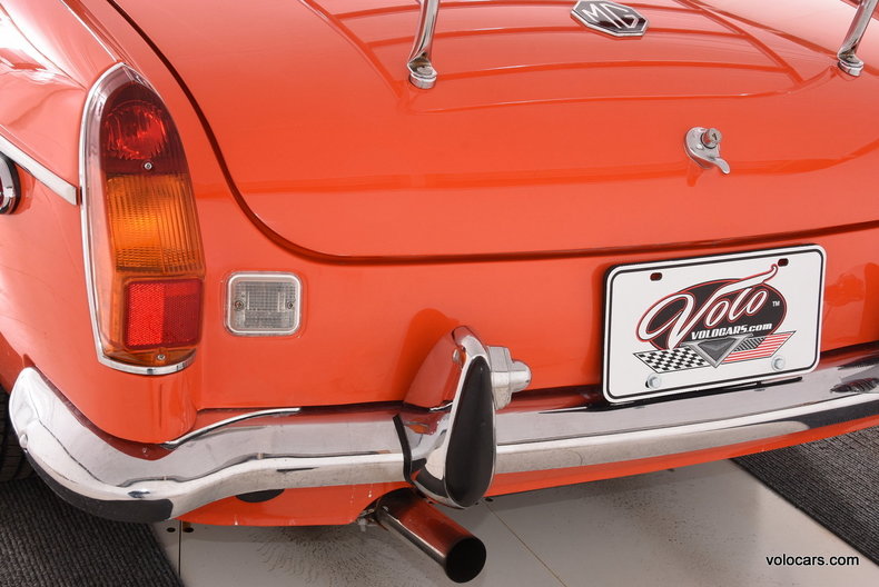 1973 MG B