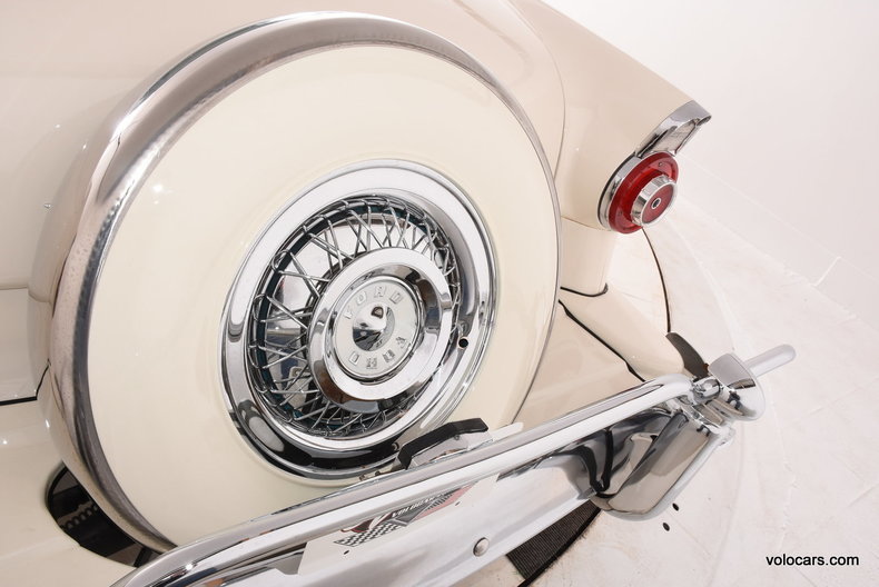1956 Ford Fairlane